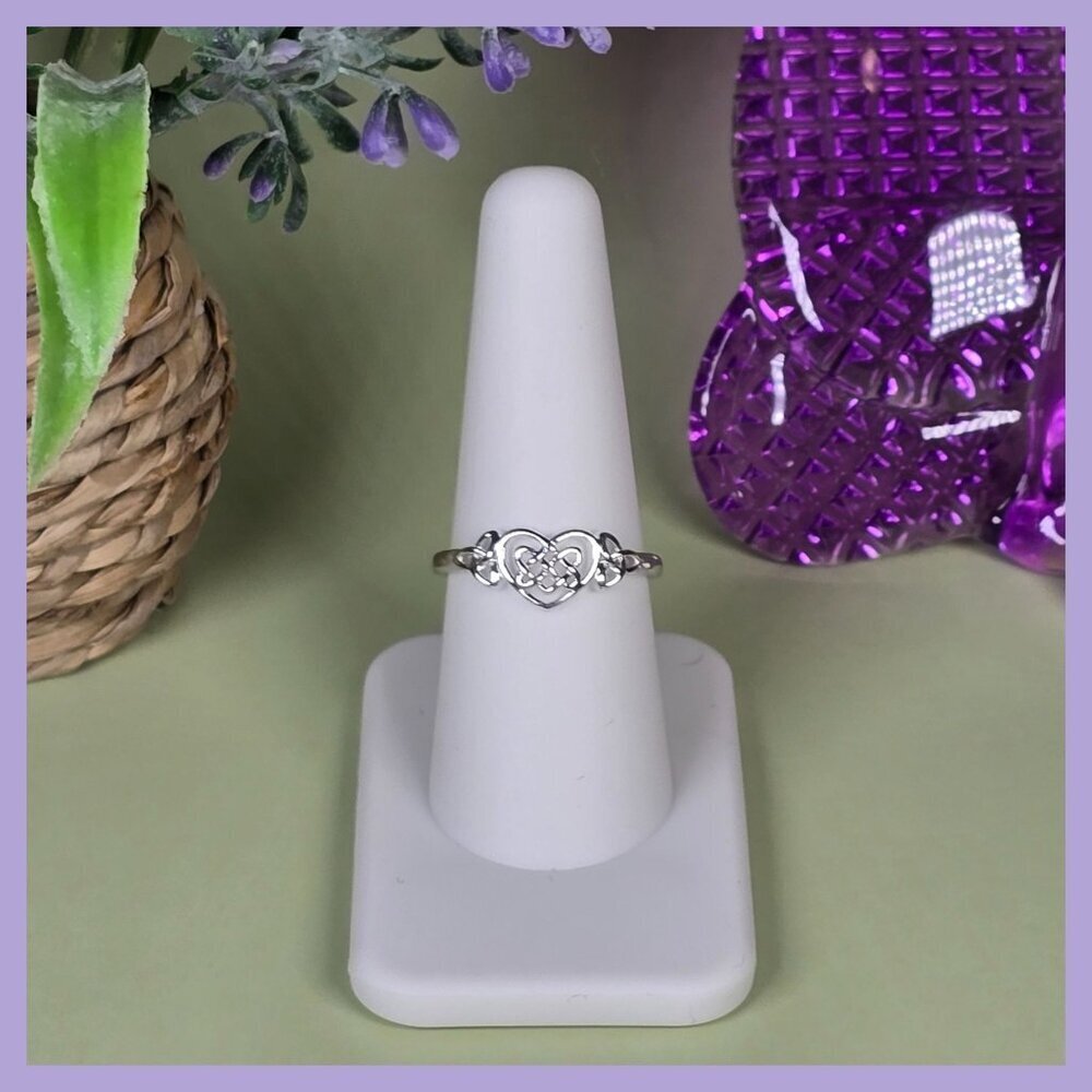 Sterling Silver‎ Celtic Knot Heart Ring Size 8 (NWOT)
